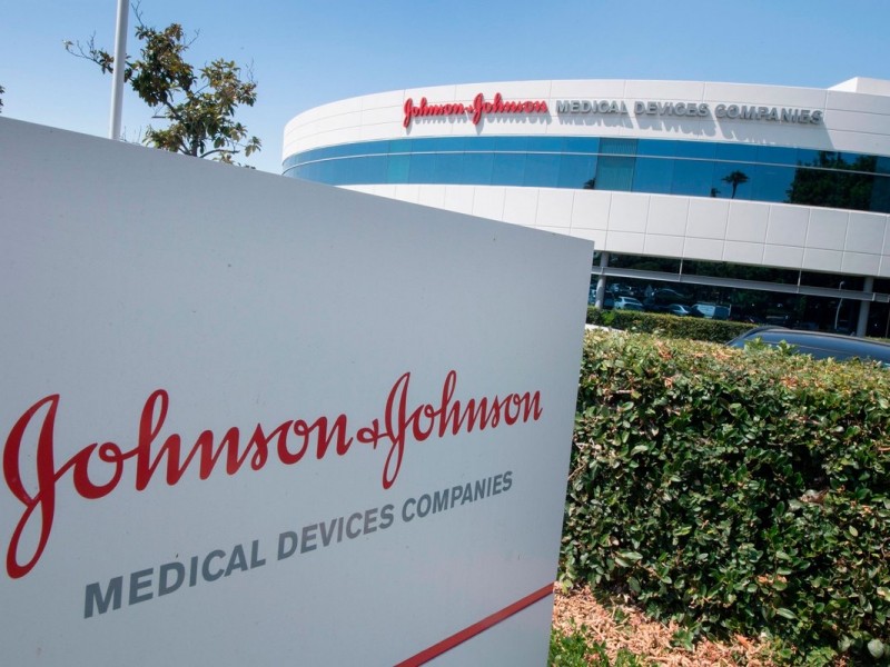 В США и ЕС приостановили применение вакцины Johnson & Johnson из-за тромбоза у привившихся