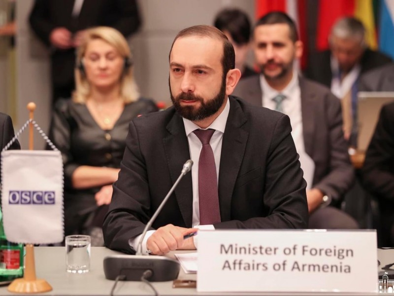 Глава МИД Армении рассказал о неудаче открытия ж/д сообщения по вине Баку 