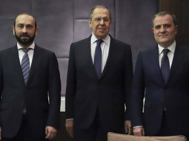 Главы МИД Армении и Азербайджана заявили о прогрессе в переговорном процессе 