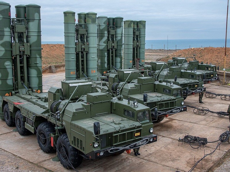 Российские С-400 будут работать в Турции в автономном режиме - министр обороны 