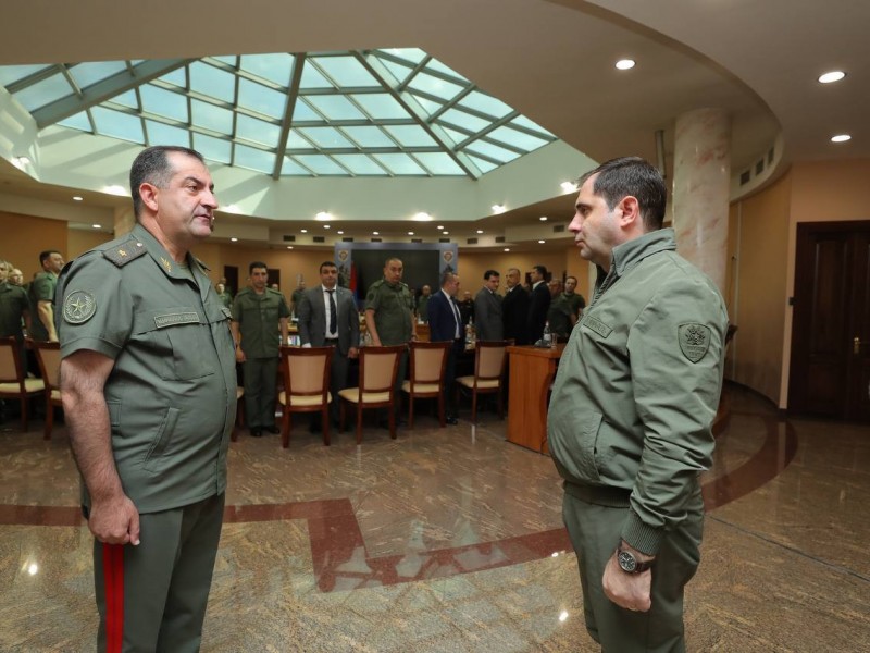 Под руководством министра обороны Армении проведено рабочее совещание
