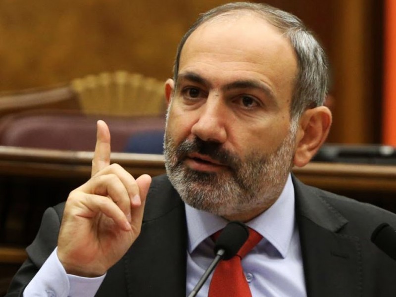Премьер Армении подозревает члена “Просвещенной Армении” во взяточничестве?