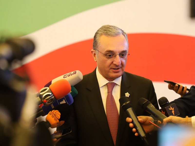 Участие Арцаха в переговорах крайне важно - глава МИД Армении