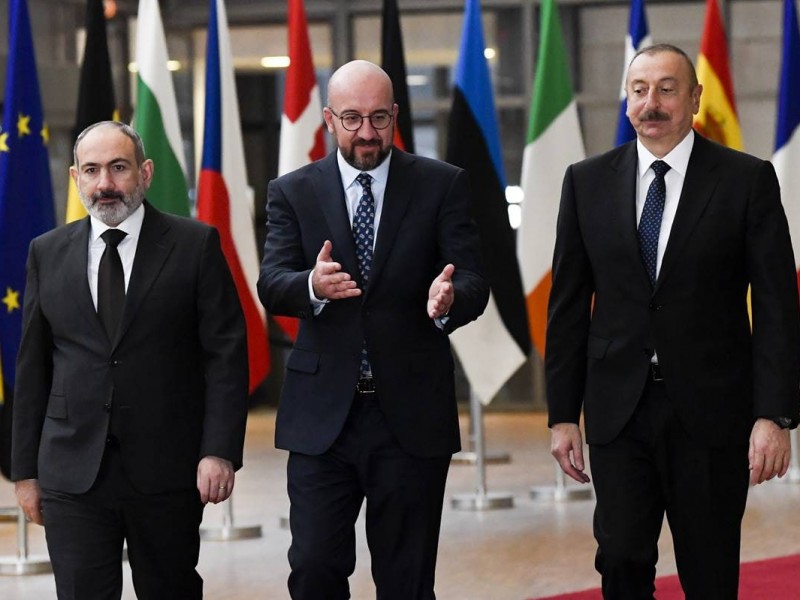Главам МИД Армении и Азербайджана поручено заняться подготовкой будущего мирного договора