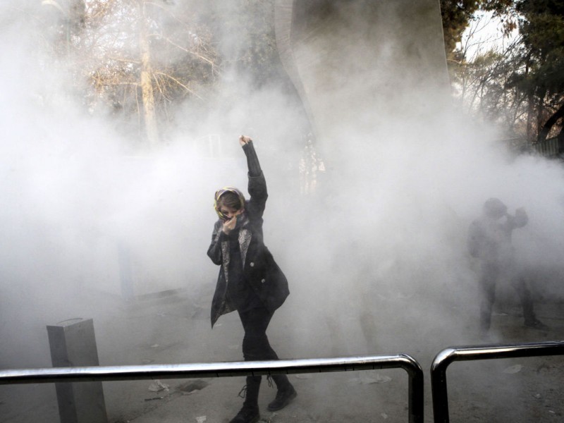 Акции протеста в Иране: власти страны заблокировали Instagram и Telegram