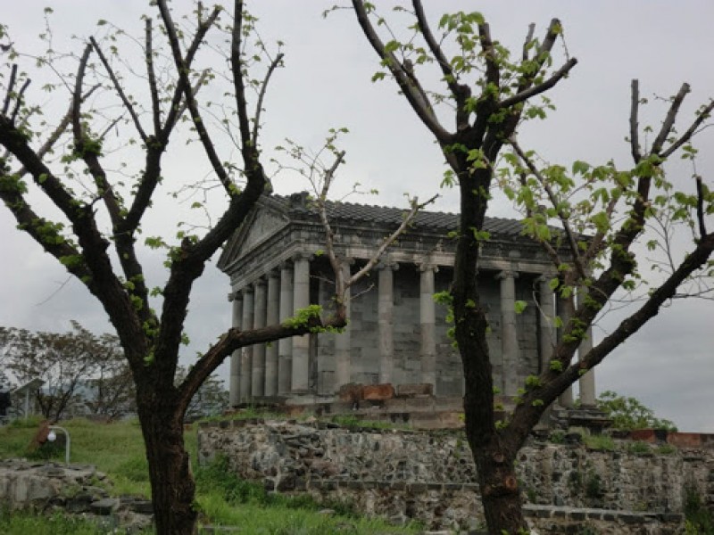 И дождь, и солнце: синоптики рассказали, какая погода ждет жителей Армении