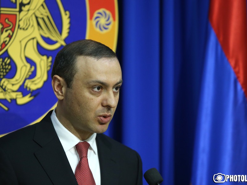Ереван надеется на проведение «предметных встреч» по обсуждению мирного договора с Баку