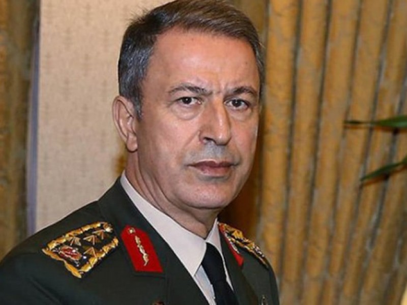 Турция ответит на угрозу своим военным в Идлибе - министр обороны Турции