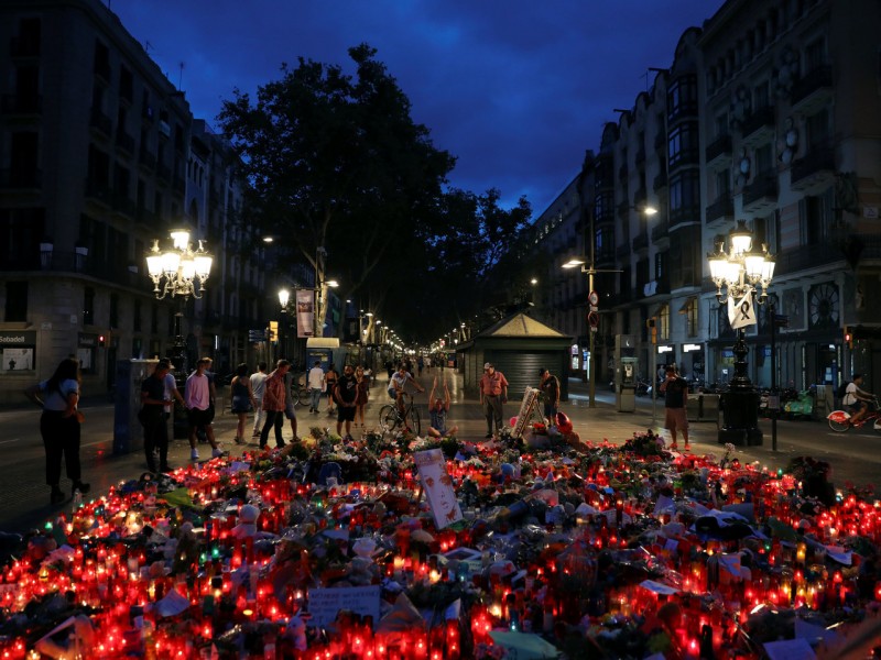 Число жертв терактов в Каталонии увеличилось до 15