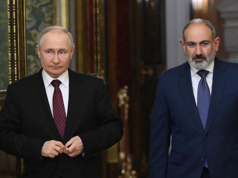 Пашинян и Путин обсудили ситуацию после вынужденного переселения армян Нагорного Карабаха