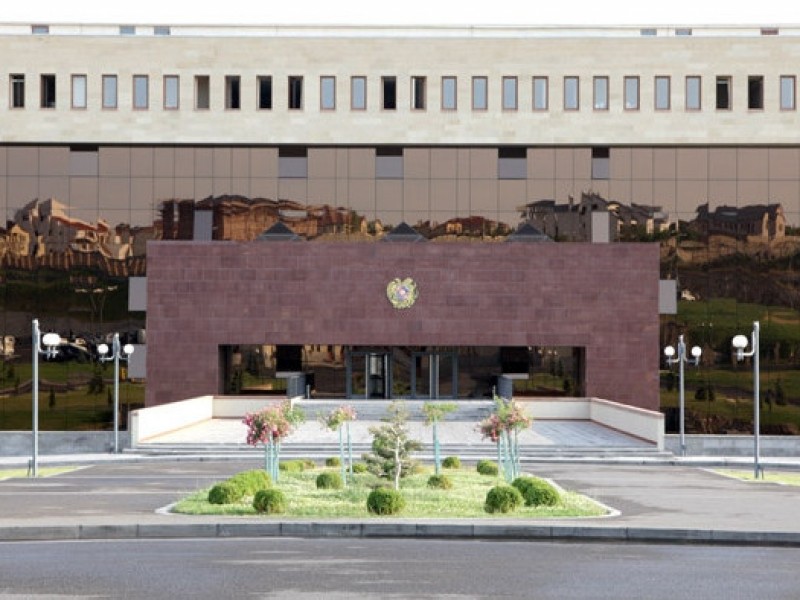 Не было произведено ни одного выстрела: Ереван отреагировал на обвинения Баку в обстреле