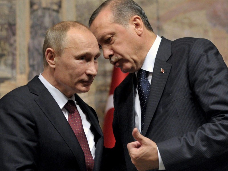 Путин обсудил по телефону с Эрдоганом ситуацию в Арцахе