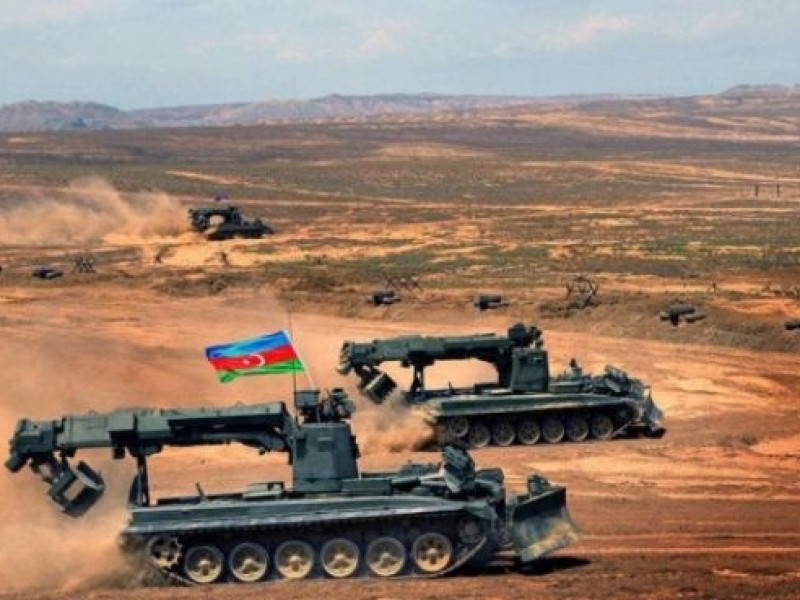 В Азербайджане начались оперативно-тактические учения с участием 10 тыс. военных