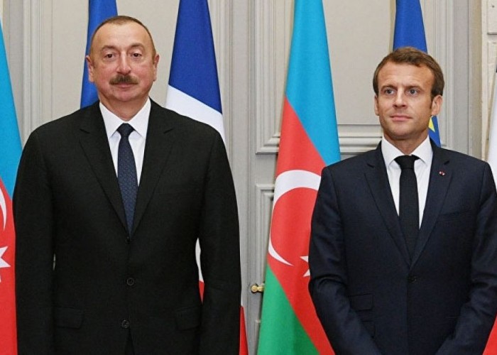 Макрон в письме Алиеву рекомендовал Баку облегчить организацию миссии ЮНЕСКО в Карабахе