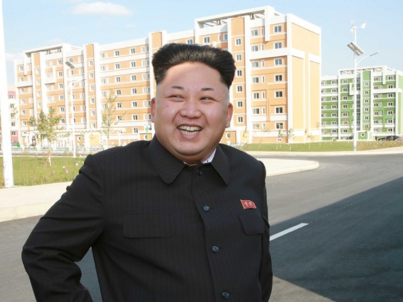 Ким Чен Ын пообещал огнём «укротить выжившего из ума старого дурака из США»