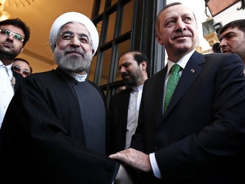 Президент Ирана призвал Турцию остановить военную операцию в Сирии