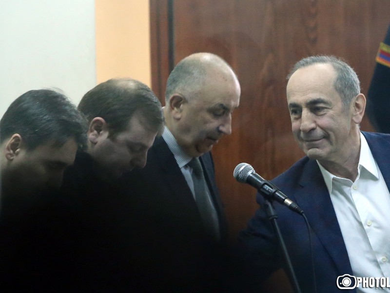 Защита Роберта Кочаряна отозвала заявления в Конституционный суд