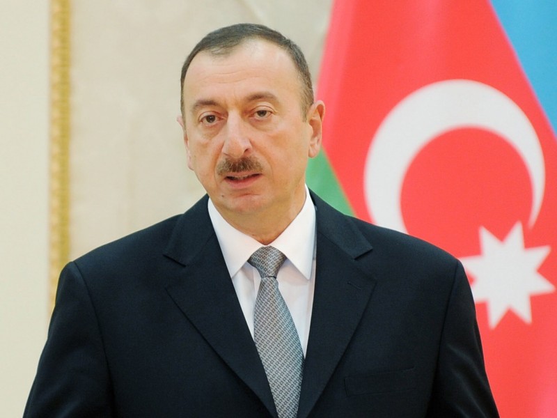 ЦСИ: 87,6% респондентов в Азербайджане положительно оценивают кадровые реформы президента