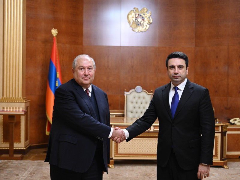 Президент и спикер НС Армении обсудили стоящие перед страной внешние и внутренние вызовы