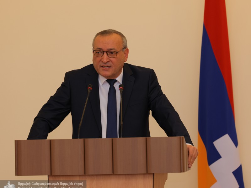 Для переговоров между Азербайджаном и Арцахом нет атмосферы взаимного доверия - Товмасян