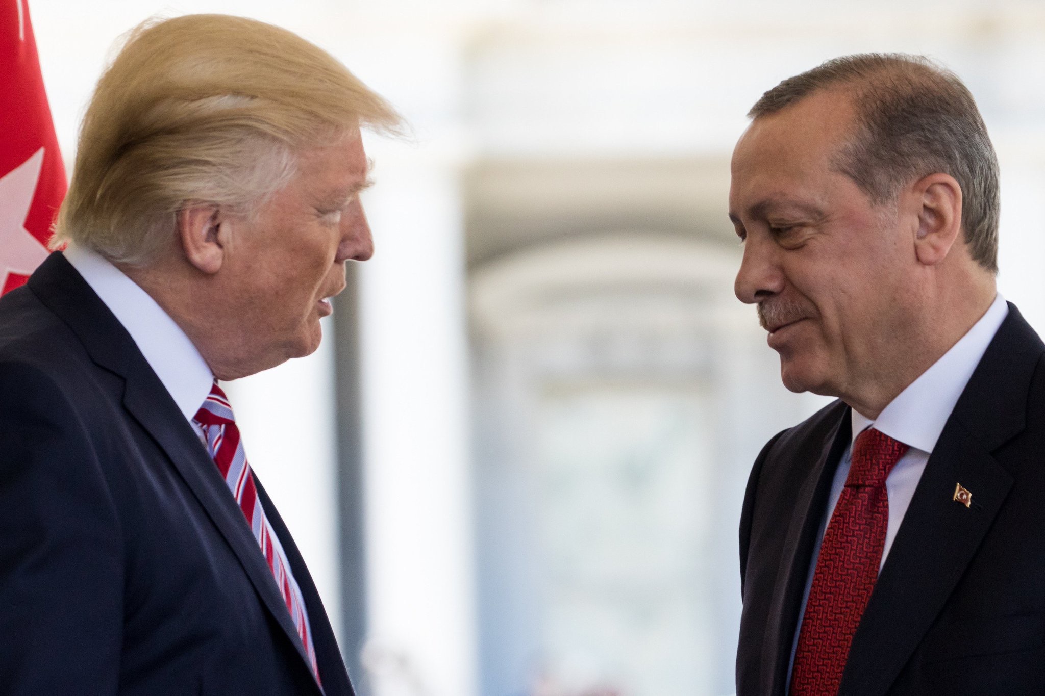 Политолог: Ультимативный тон Вашингтона по C-400 ставит Эрдогана перед трудным выбором
