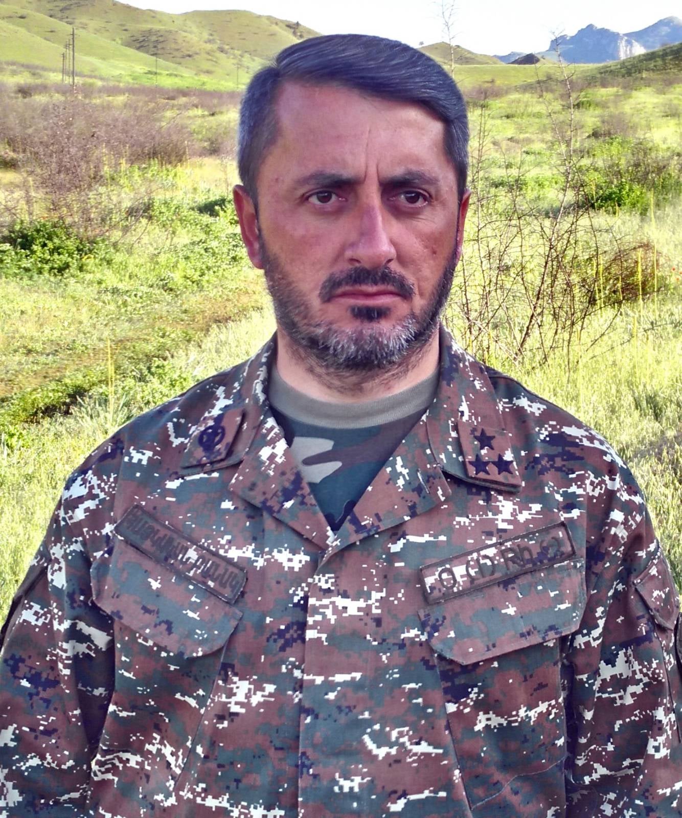 Двумя главными столпами безопасности Армении являются армия и ОДКБ - Хачик Асрян