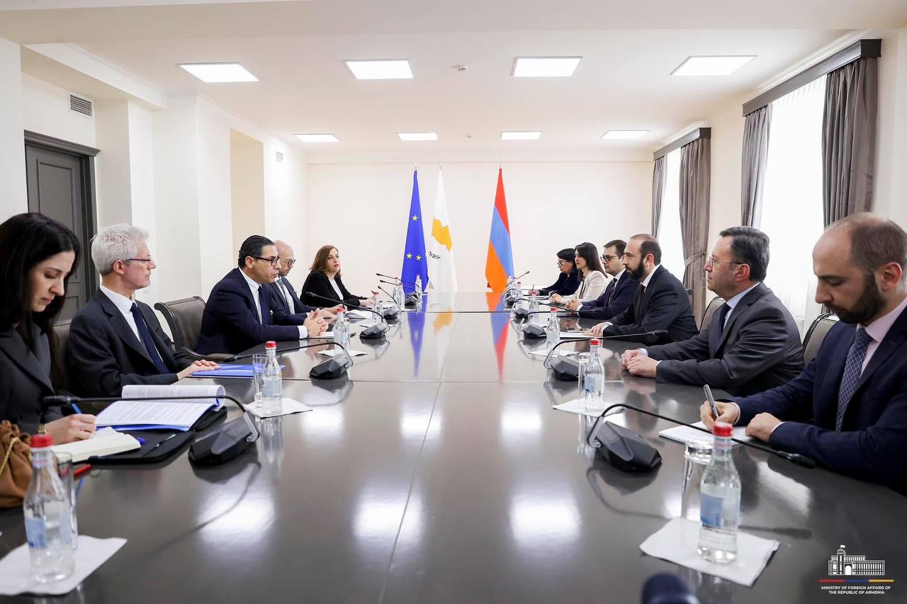 Проходит встреча министров иностранных дел Армении и Кипра в расширенном формате