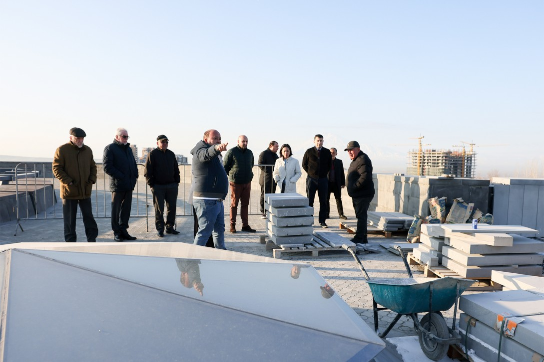 Жанна Андреасян проверила ход реставрационных работ в Цицернакаберде