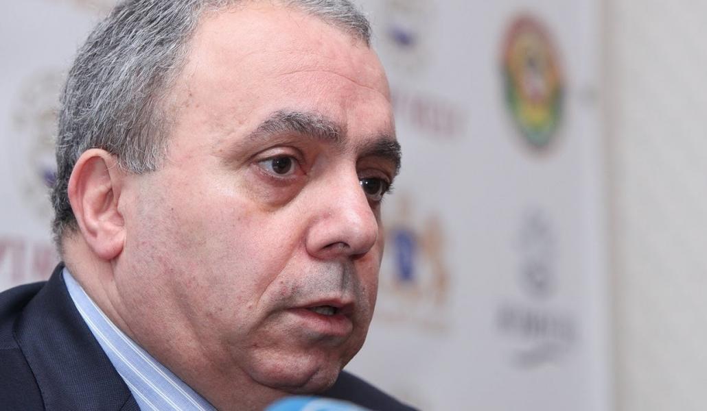 ﻿Багратян: Лачинский коридор будет открыт, но станет действовать под полным контролем Баку