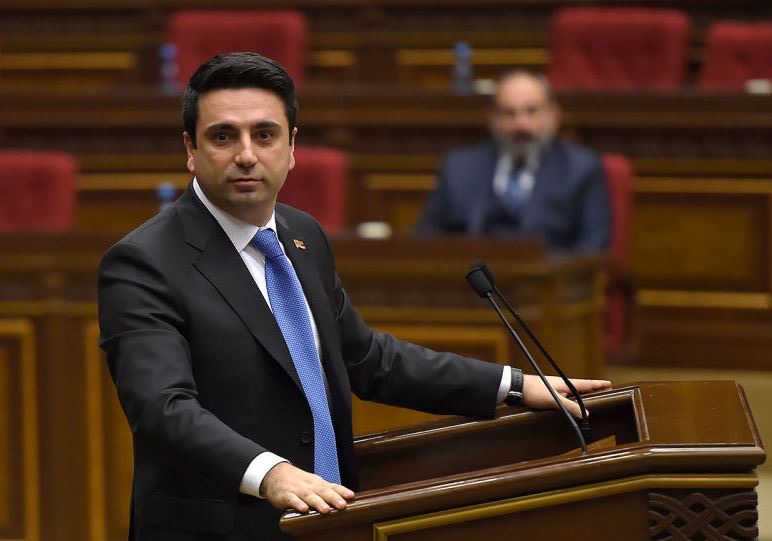 В плену в Азербайджане находятся порядка 70 человек — спикер парламента 