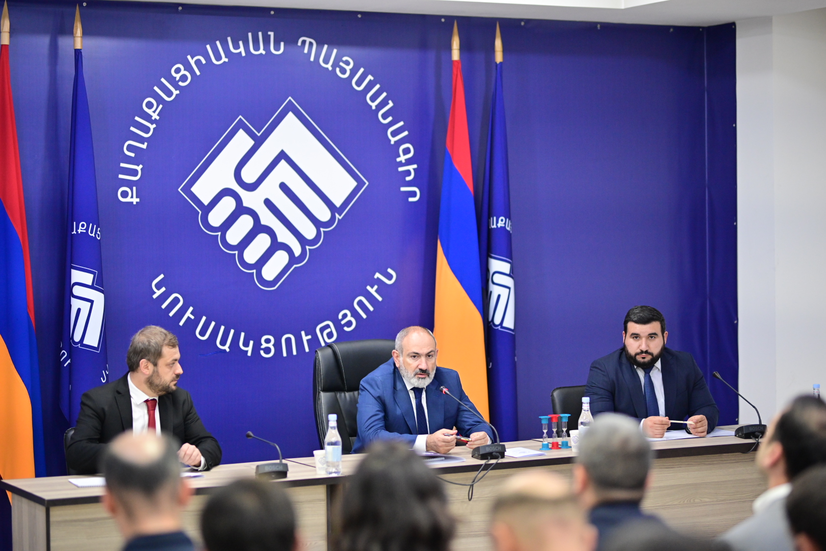 Премьер Армении встретился с однопартийцами: В повестке дня – предстоящие выборы