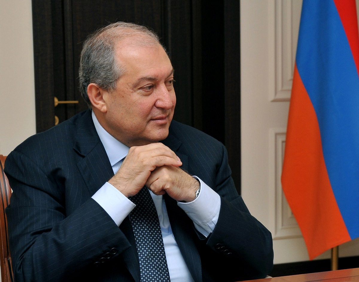Глава Евросовета обсудил с Саркисяном режим прекращения огня в Карабахе