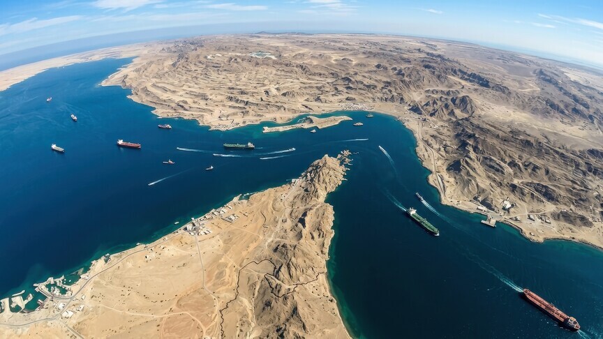  Иран получил первые доходы от пошлин, введенных за проход судов в Ормузском проливе 