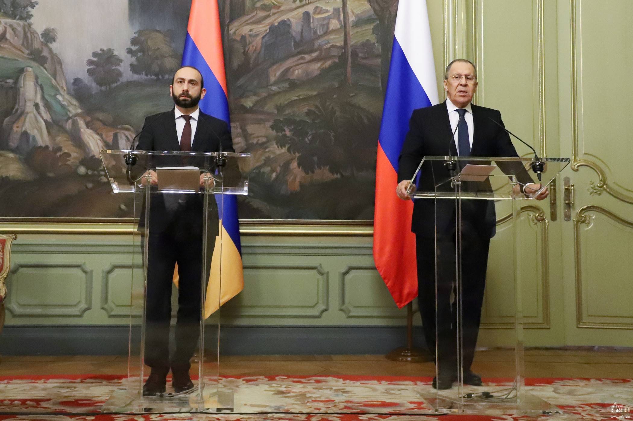 Лавров: завершается согласование автомобильного маршрута между Арменией и Азербайджаном