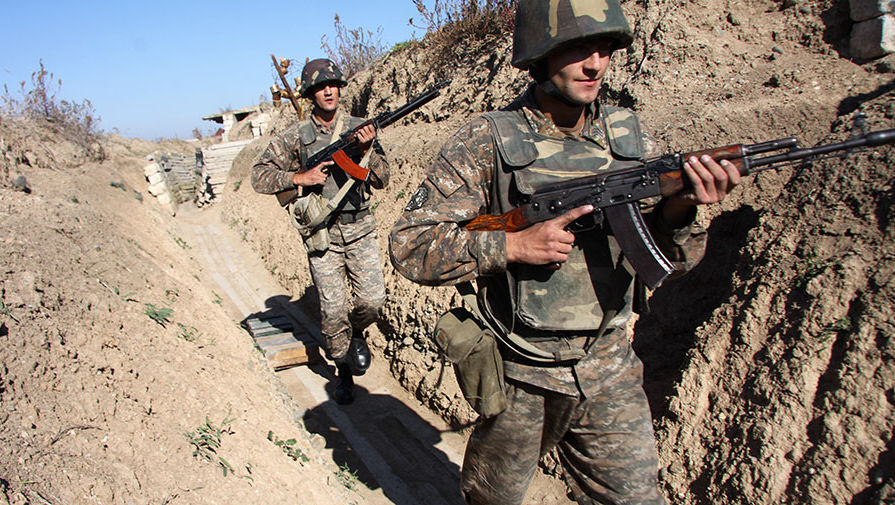 Политолог: Урегулирование карабахского конфликта мирным путем представляется тупиковым