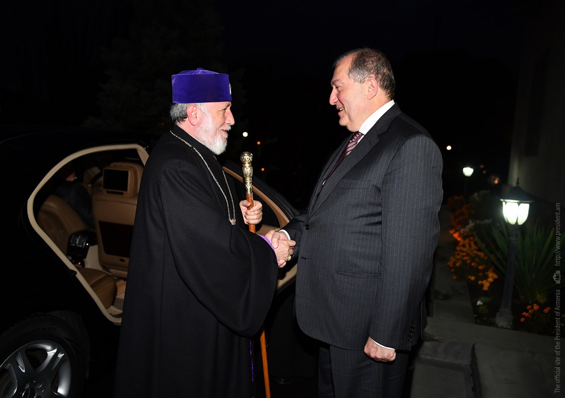 Президент Армен Саркисян поздравил Католикоса Всех Армян Гарегина II с 70-летием