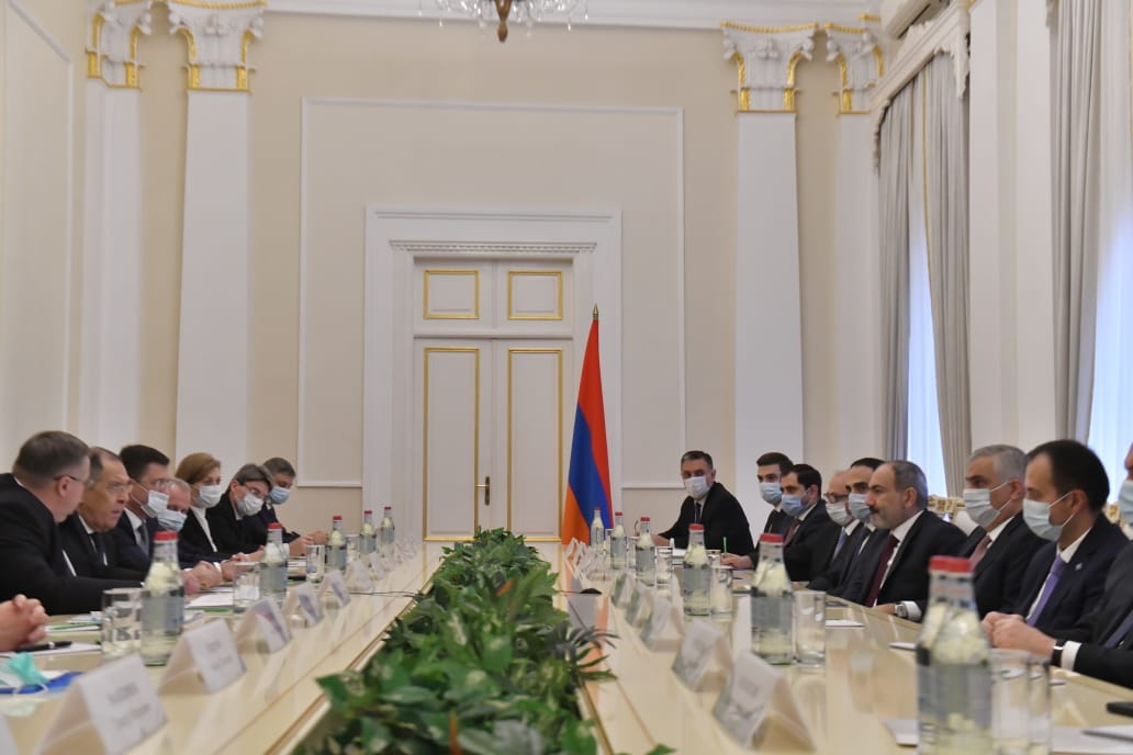 Пашинян Лаврову: У Армении и России общие взгляды на стратегическое будущее 