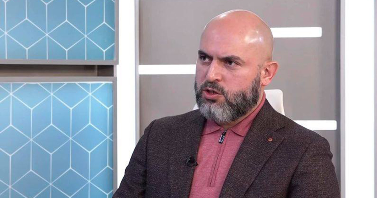 Армен Ашотян: Шарль Мишель стал использовать азербайджанскую терминологию