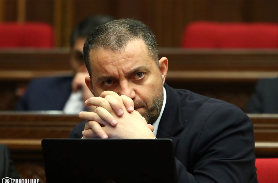 Экс-министр экономики Армении Ваган Керобян заключен под домашний арест на два месяца