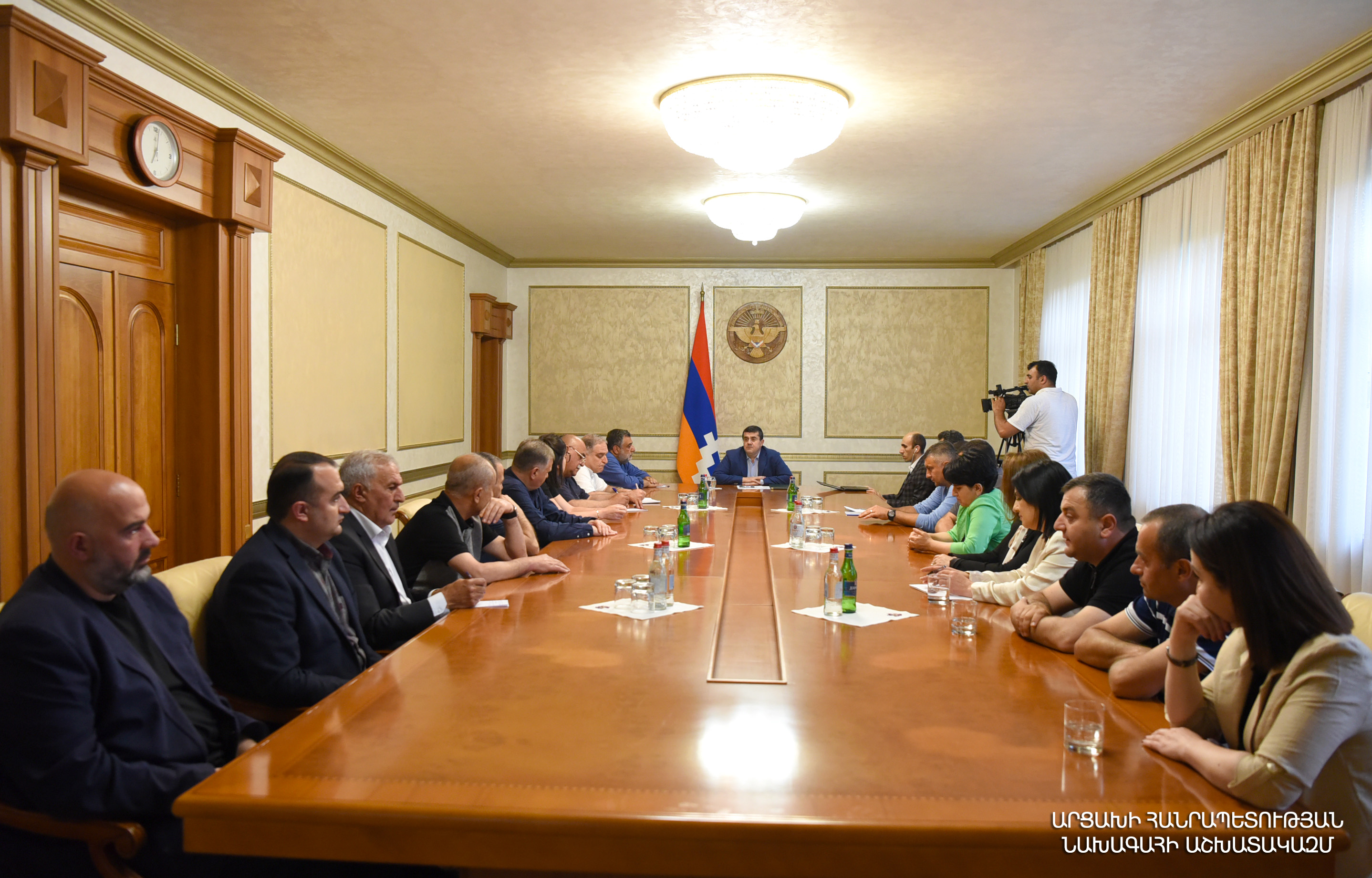 Араик Арутюнян и Рубен Варданян обсудили положения письма, направленного ранее президенту