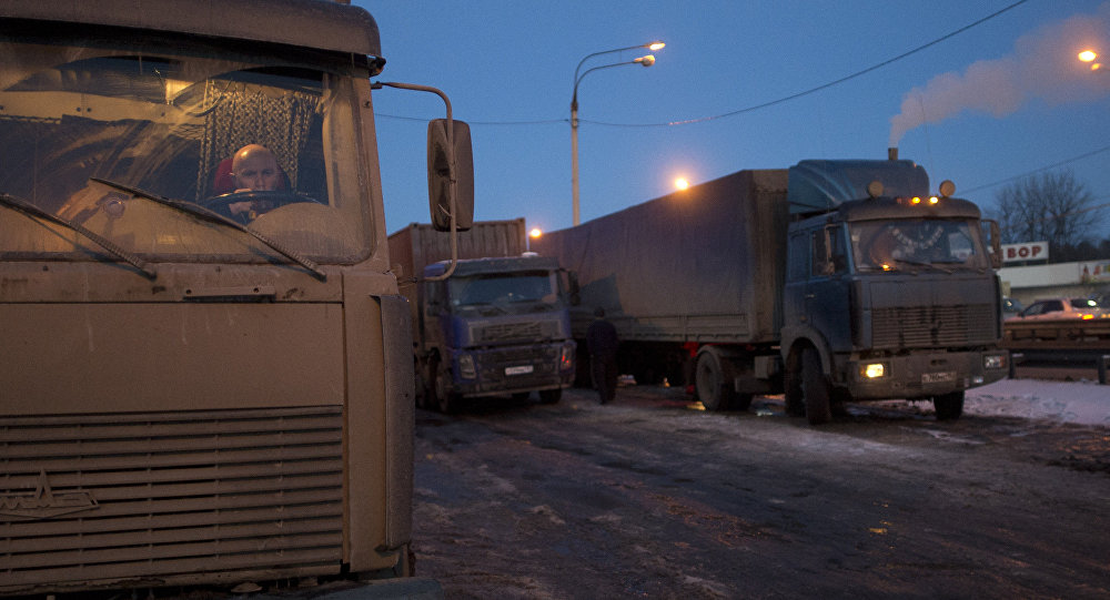 Ларс закрыт: со стороны России скопилось более 550 грузовиков