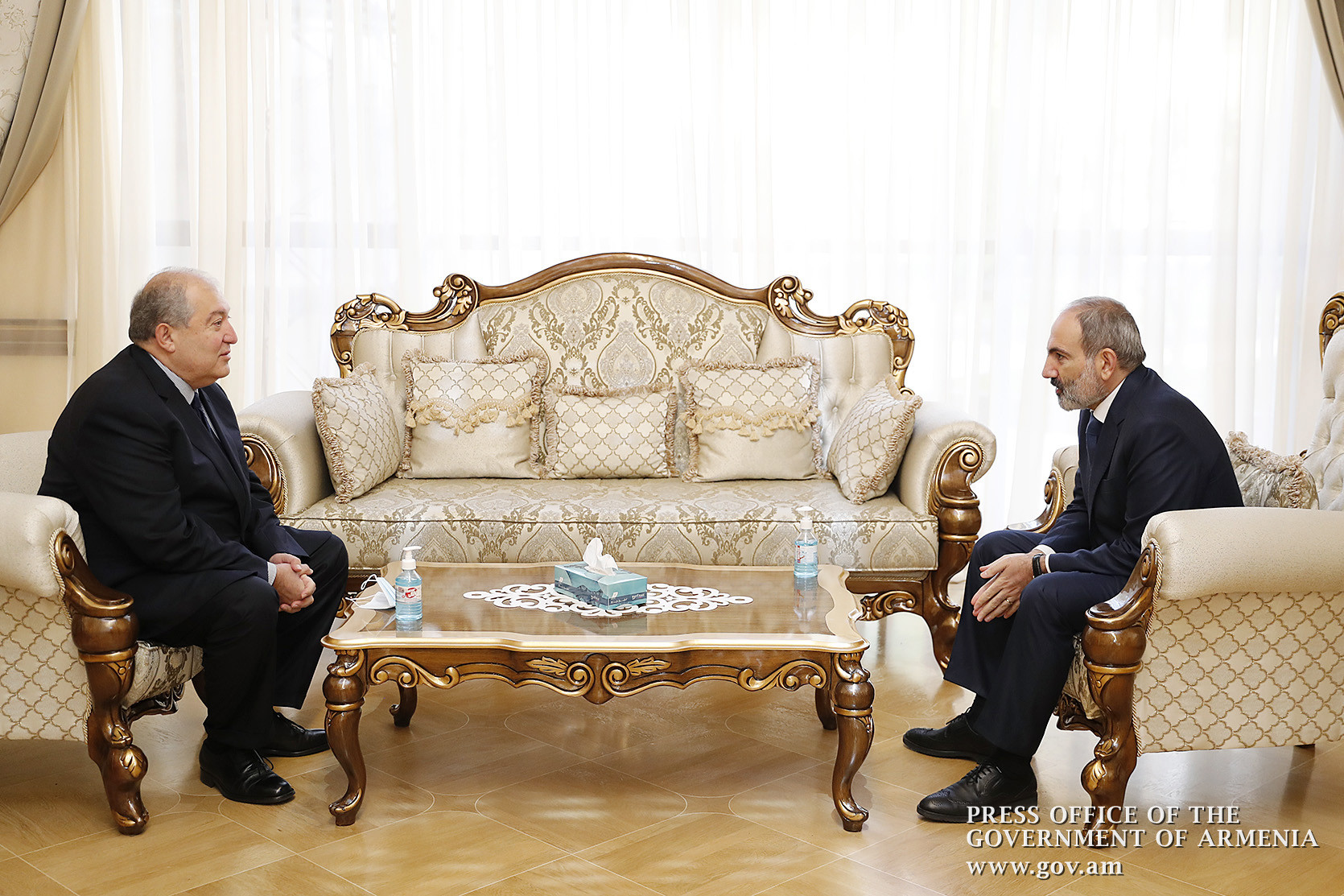 Президент Республики Армения поздравил Никола Пашиняна с победой на выборах