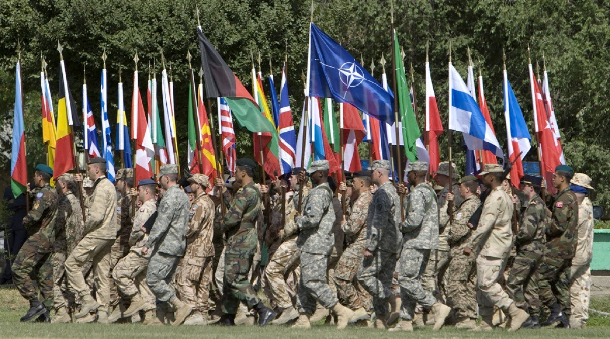 Борис Джонсон: Ни один член НАТО не готов отправить на Украину войска