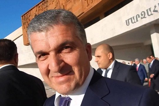 Սերժ Սարգսյանի անվտանգության նախկին պետը «Եռաբլուրի» 4 հողատարածքները կվերադարձնի