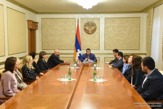Президент Арцаха встретился с представителями русской общины республики