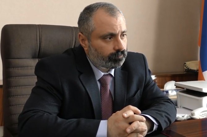 Азербайджан использует армянские могильные плиты для строительства дорог - Давид Бабаян 