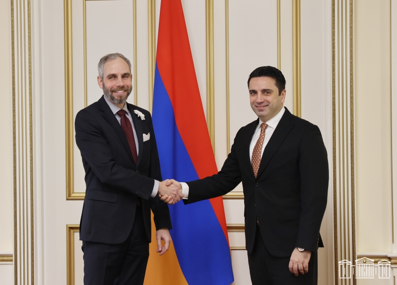 Հարցի հանգուցալուծման համար կարեւոր է խաղաղ երկխոսելու ճանապարհը. Չեխիայի դեսպան