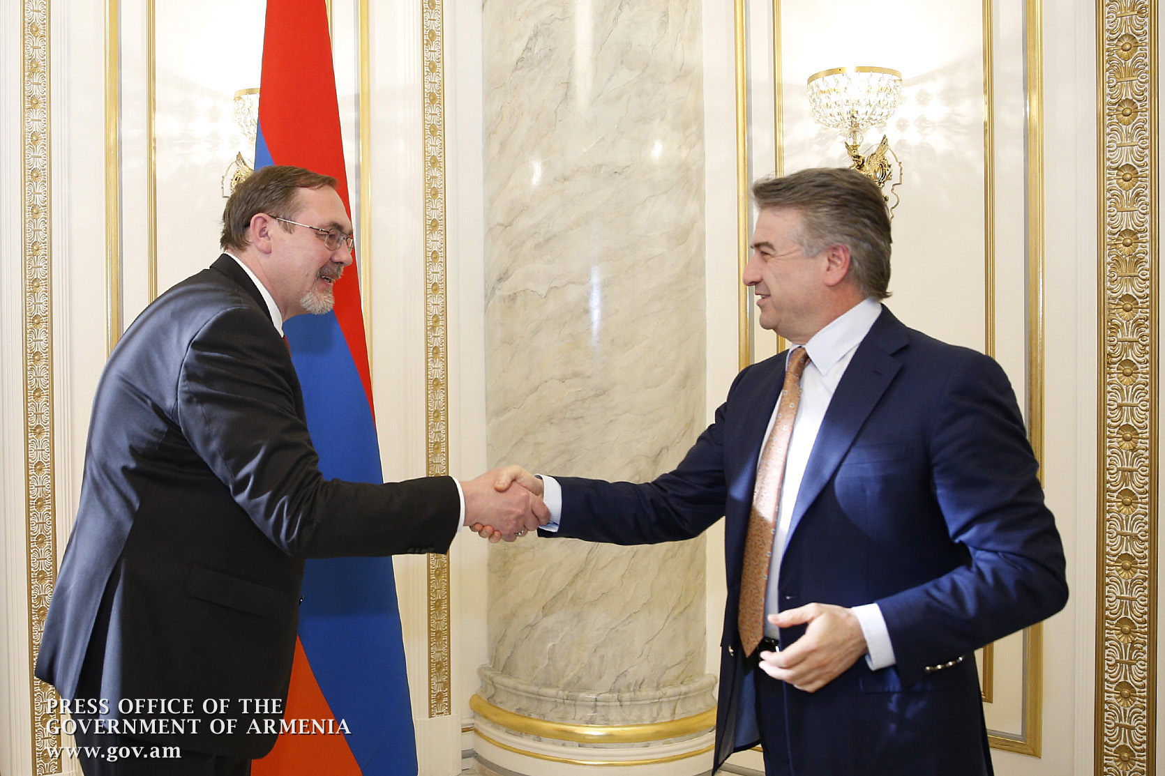 Премьер Армении и посол России обсудили предстоящий визит Медведева в Ереван
