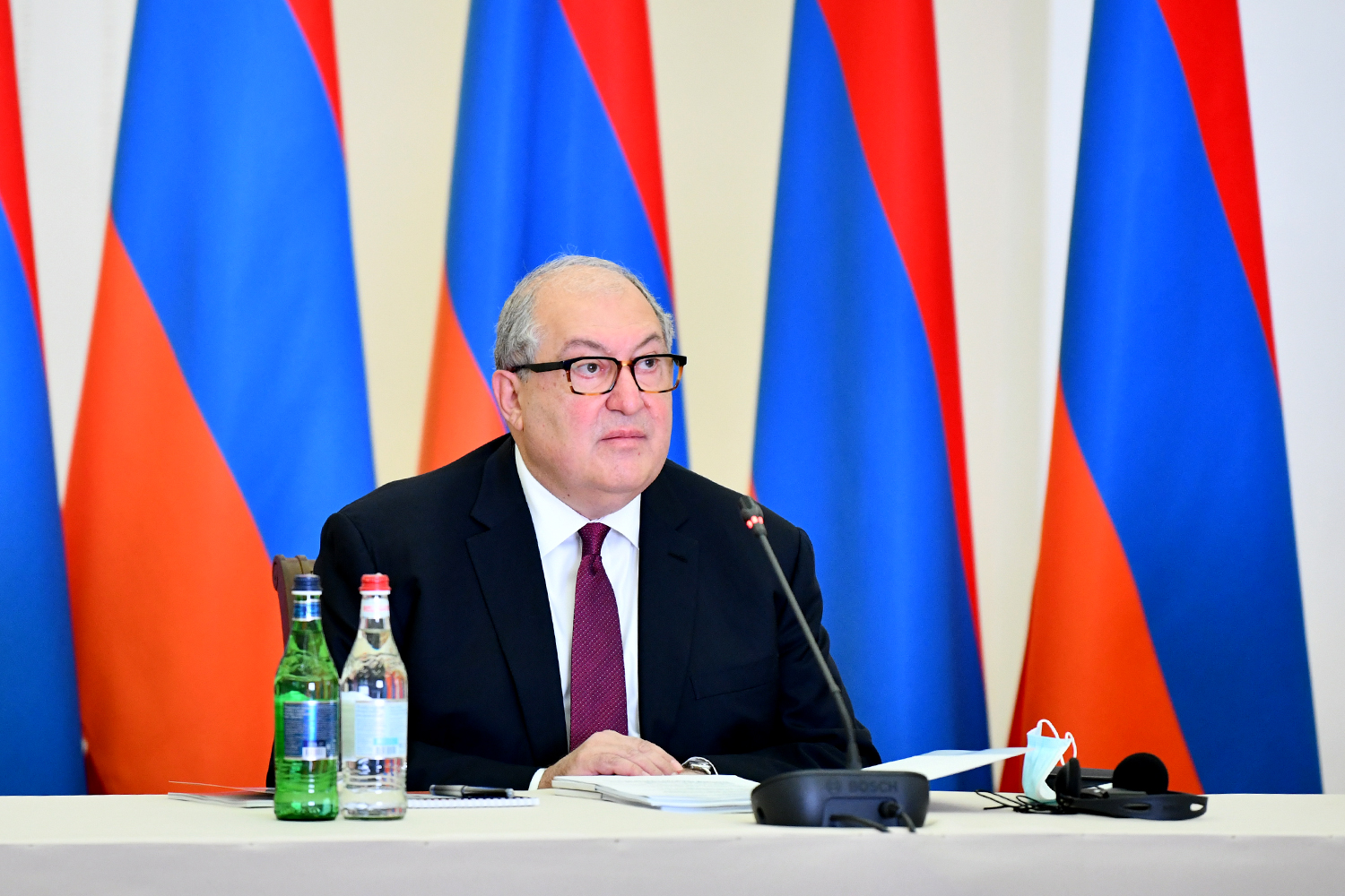 Необходимо принять меры для возвращения армянских пленных из Азербайджана - президент