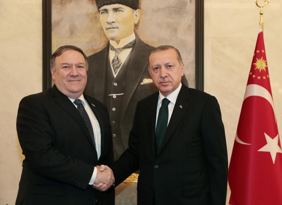 Эрдоган провел переговоры с Помпео в Анкаре